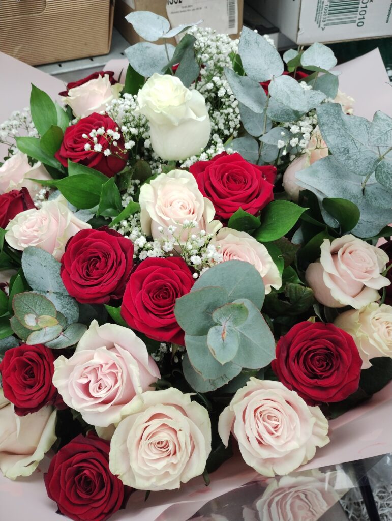 Wedding flower arrangement put together by The Flower Shed in Tewkesbury